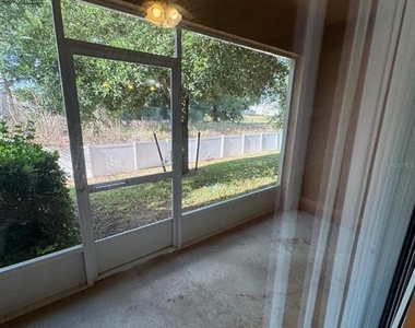 1428 Chelsea Drive - Photo Thumbnail 8