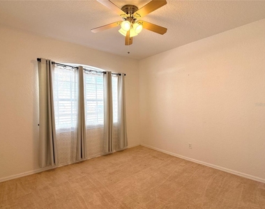 1131 N Hampton Drive - Photo Thumbnail 11