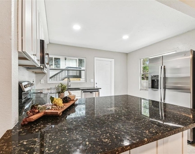 2329 7th Street S - Photo Thumbnail 3