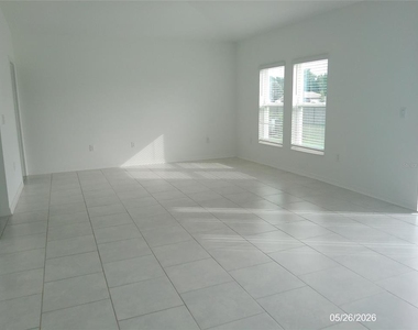 437 Singing Sands Circle - Photo Thumbnail 10