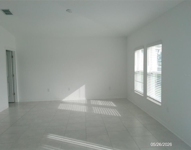 437 Singing Sands Circle - Photo Thumbnail 9