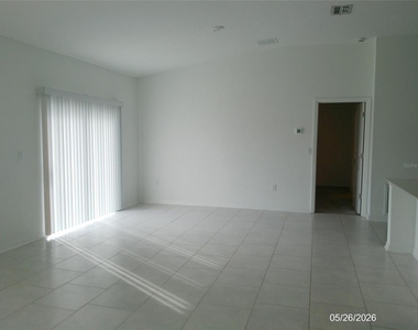 437 Singing Sands Circle - Photo Thumbnail 8