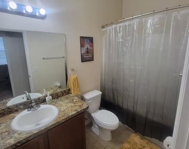 811 Krenson Woods Lane - Photo Thumbnail 14