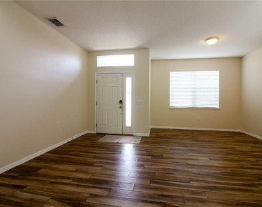 811 Krenson Woods Lane - Photo Thumbnail 2