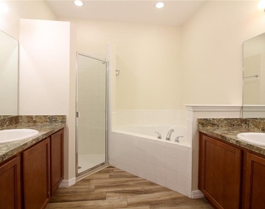 811 Krenson Woods Lane - Photo Thumbnail 21