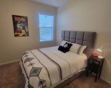 811 Krenson Woods Lane - Photo Thumbnail 12