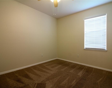 811 Krenson Woods Lane - Photo Thumbnail 24