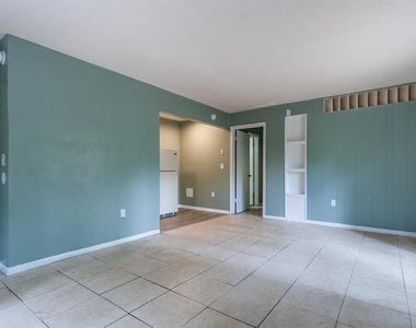 409 Ne 11th Street - Photo Thumbnail 3