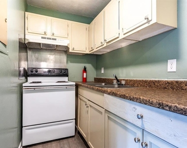 409 Ne 11th Street - Photo Thumbnail 5
