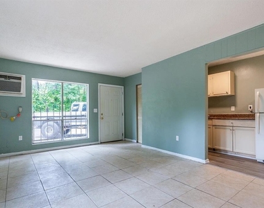 409 Ne 11th Street - Photo Thumbnail 2