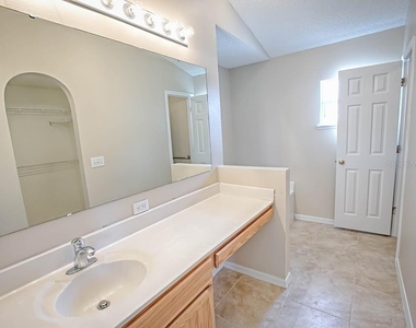 2139 Sandridge Circle - Photo Thumbnail 20