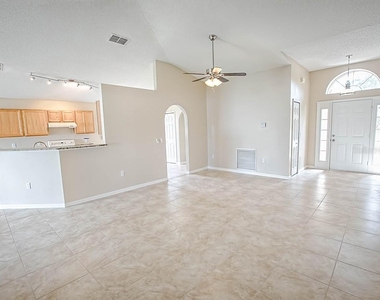 2139 Sandridge Circle - Photo Thumbnail 5