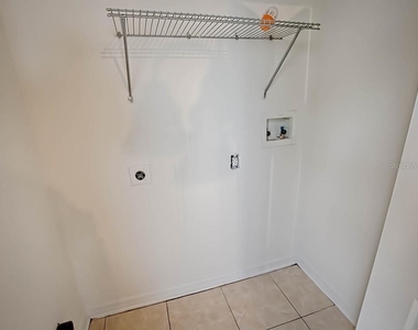 2139 Sandridge Circle - Photo Thumbnail 12