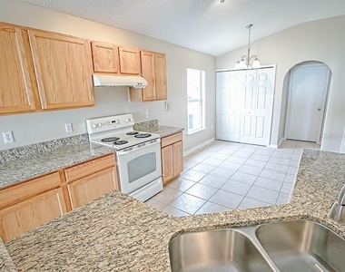 2139 Sandridge Circle - Photo Thumbnail 8