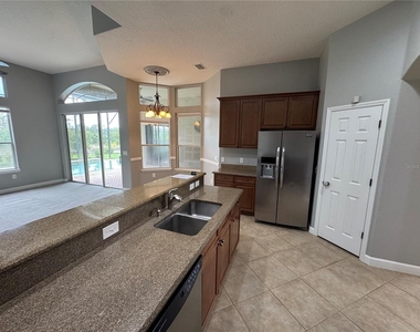 142 Harrington Court - Photo Thumbnail 14