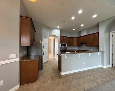 142 Harrington Court - Photo Thumbnail 18