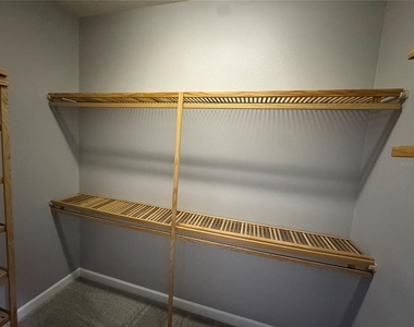 142 Harrington Court - Photo Thumbnail 8