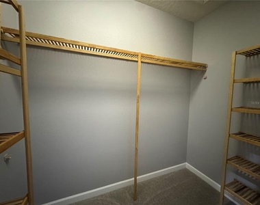 142 Harrington Court - Photo Thumbnail 7