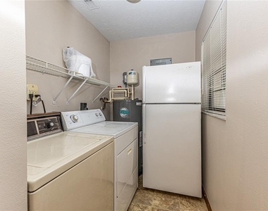 301 Curry Street - Photo Thumbnail 17