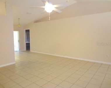 11 Pontiac Lane - Photo Thumbnail 3