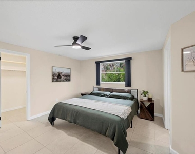 4696 Pompano Street - Photo Thumbnail 27