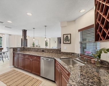 4696 Pompano Street - Photo Thumbnail 22