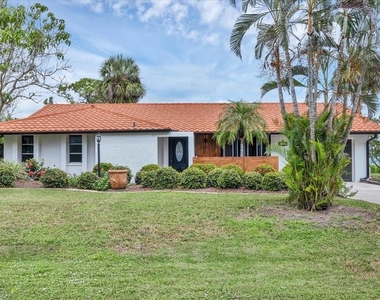 4696 Pompano Street - Photo Thumbnail 32