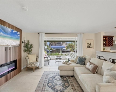 4696 Pompano Street - Photo Thumbnail 18