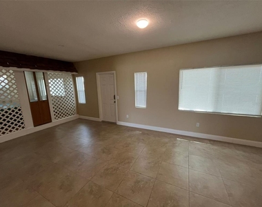 671 Spring Lake Boulevard Nw - Photo Thumbnail 6
