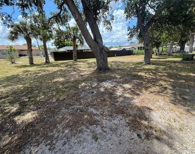 671 Spring Lake Boulevard Nw - Photo Thumbnail 18