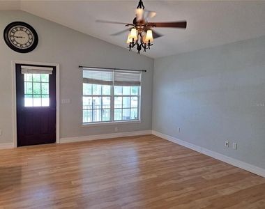 3819 Rosemary Drive - Photo Thumbnail 5