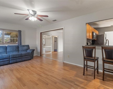 2522 Conway Boulevard - Photo Thumbnail 12