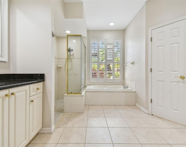 6815 Honeysuckle Trail - Photo Thumbnail 18