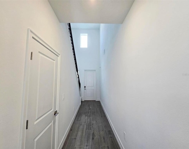 11757 71st Avenue E - Photo Thumbnail 32