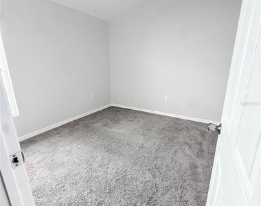 12163 Cattleside Drive - Photo Thumbnail 17