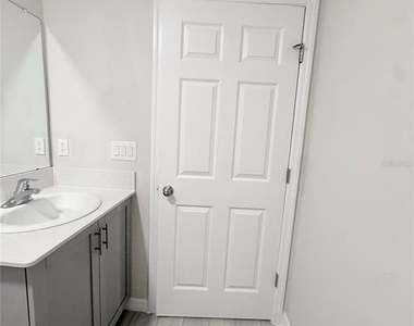 12163 Cattleside Drive - Photo Thumbnail 15