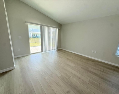 12163 Cattleside Drive - Photo Thumbnail 6