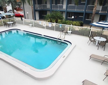 3001 Bee Ridge Road - Photo Thumbnail 9