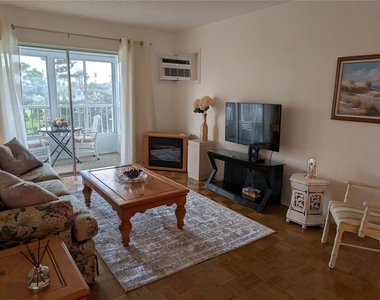 2547 60th Avenue W - Photo Thumbnail 8
