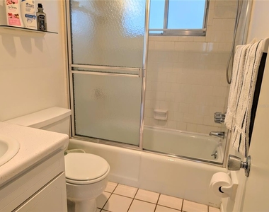 2547 60th Avenue W - Photo Thumbnail 16
