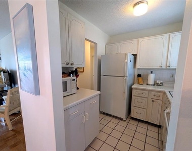 2547 60th Avenue W - Photo Thumbnail 4