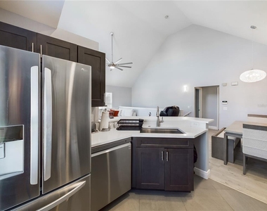 5521 Rosehill Road - Photo Thumbnail 9