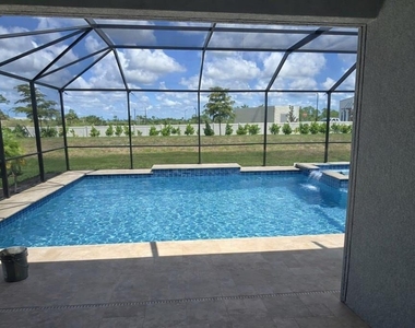 11399 Pinot Drive - Photo Thumbnail 3