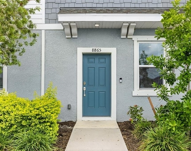 8865 Daybreak Street - Photo Thumbnail 4