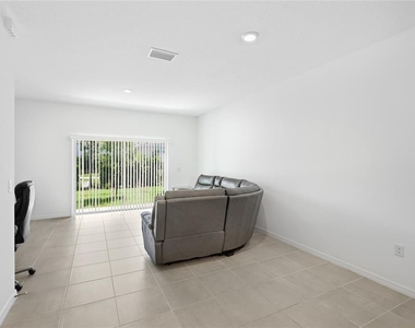 8865 Daybreak Street - Photo Thumbnail 9