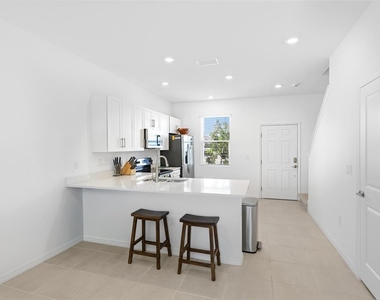 8865 Daybreak Street - Photo Thumbnail 8