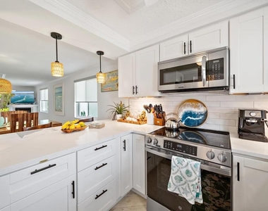 820 Spanish Drive S - Photo Thumbnail 22