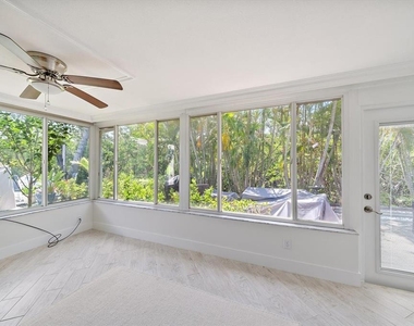 820 Spanish Drive S - Photo Thumbnail 12