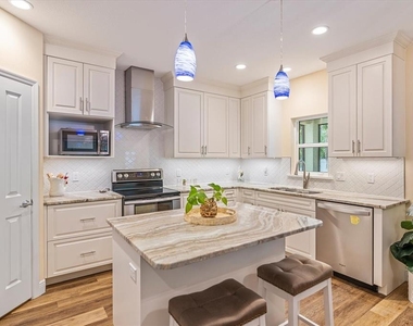 2339 Datura Street - Photo Thumbnail 14