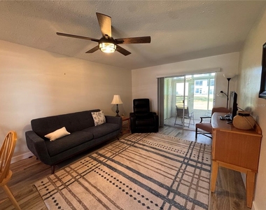202 46th Terrace W - Photo Thumbnail 5